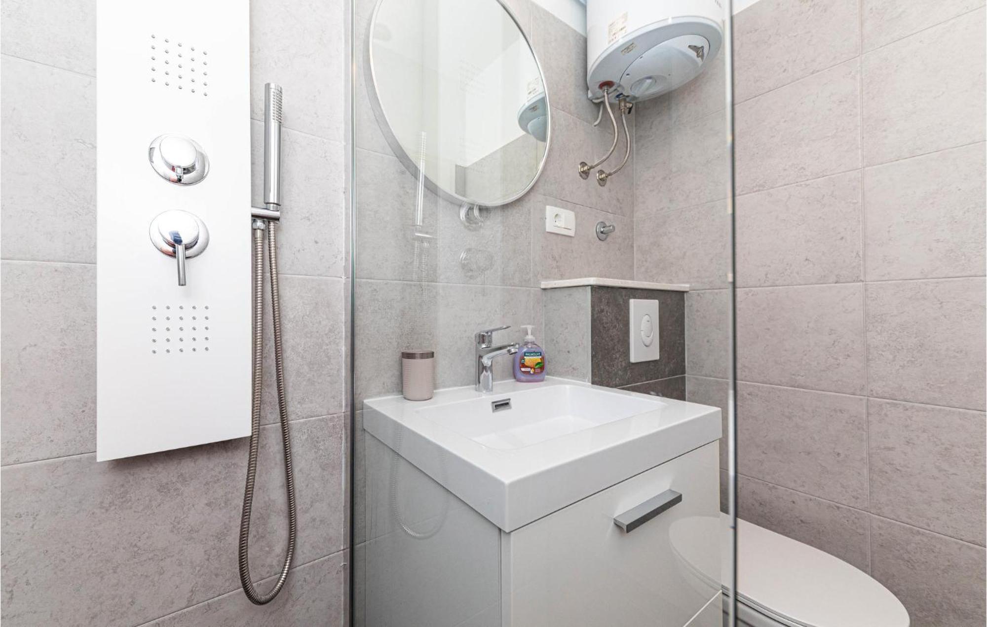 Stunning Home In Marina With Heated Swimming Pool Eksteriør bilde