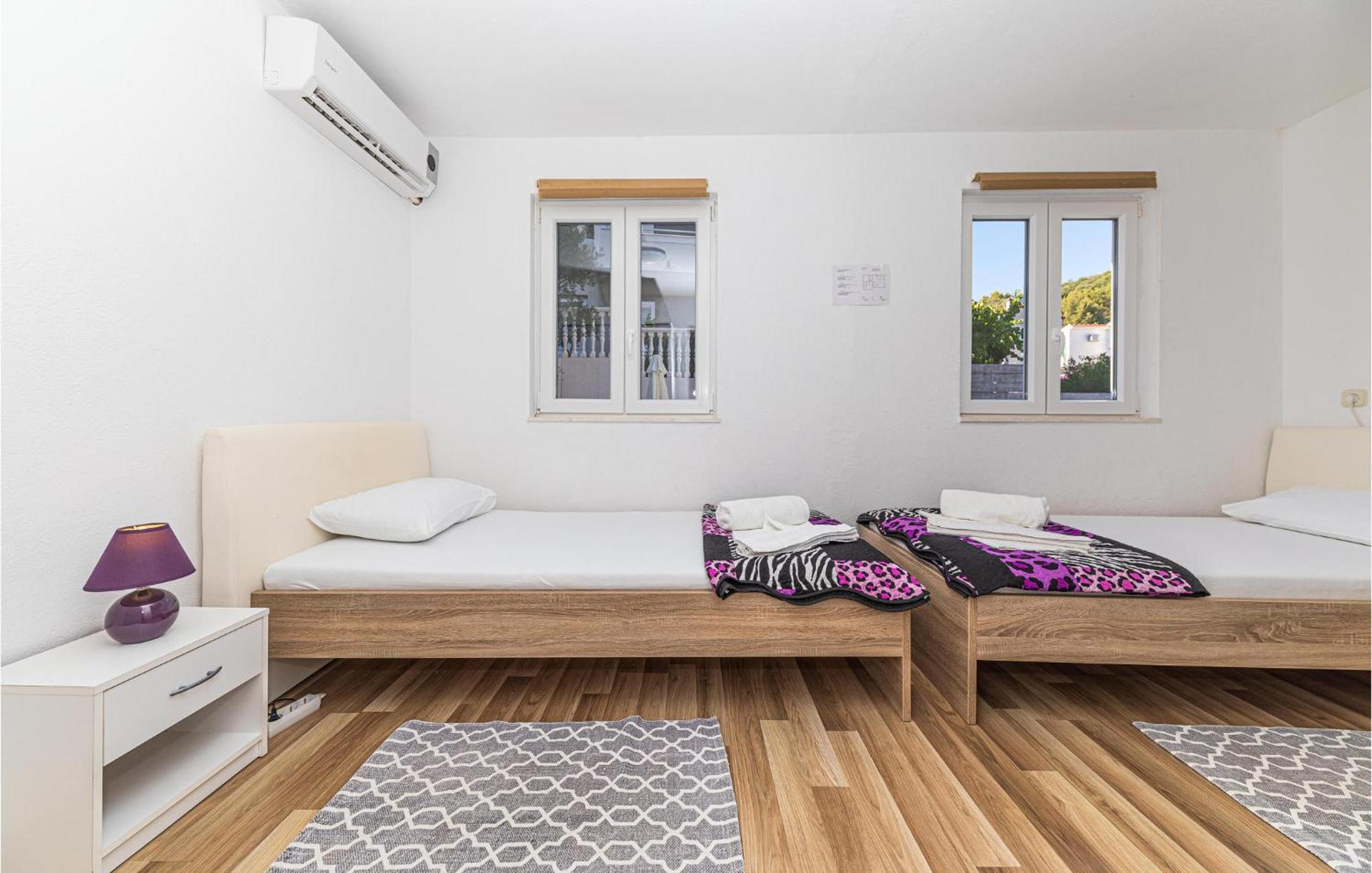 Stunning Home In Marina With Heated Swimming Pool Eksteriør bilde