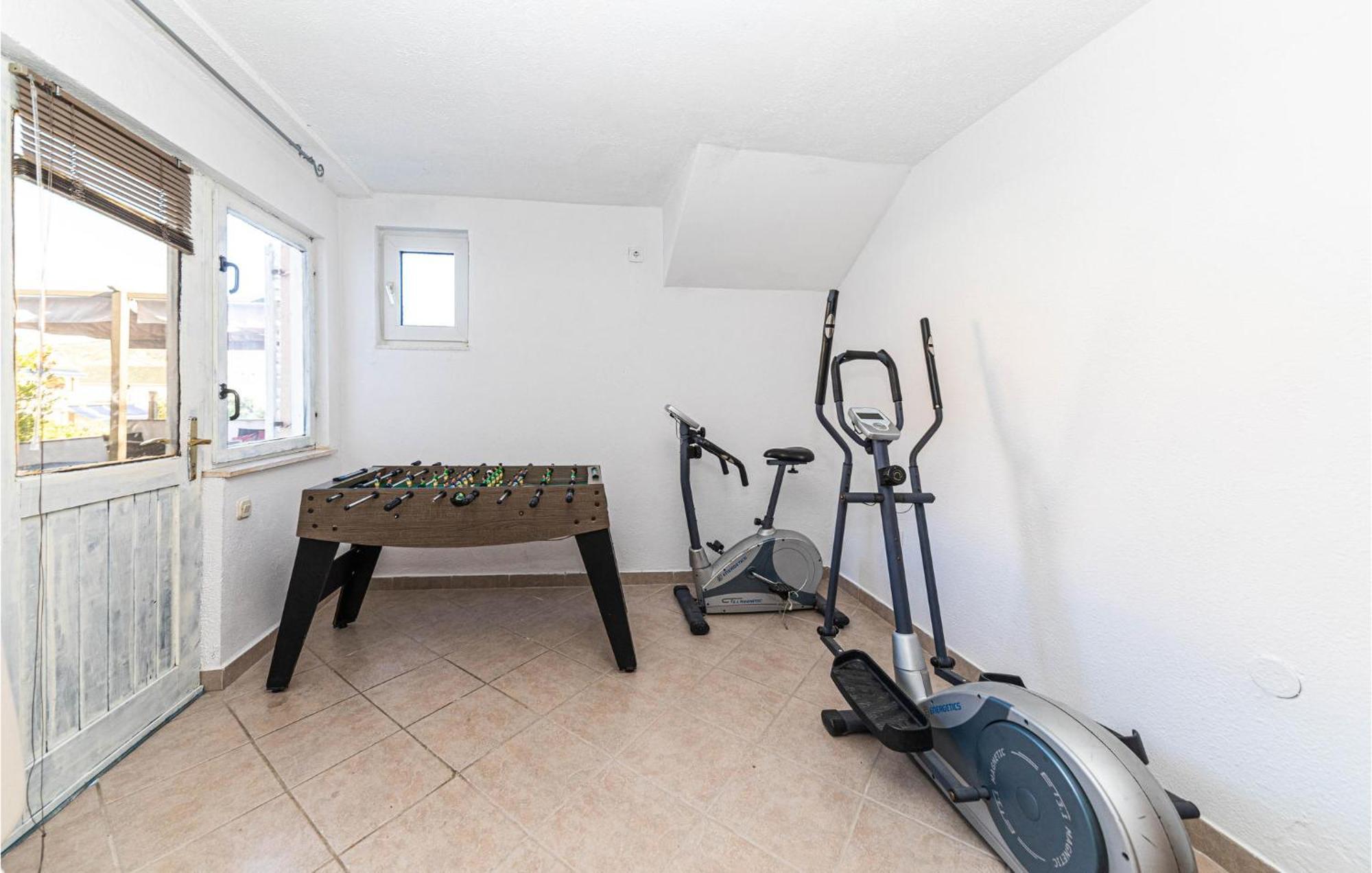 Stunning Home In Marina With Heated Swimming Pool Eksteriør bilde